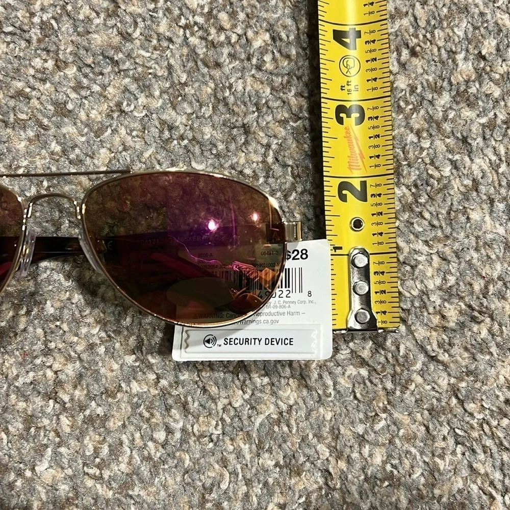 a.n.a Gold Aviator Gasses with animal print Temple Rods - Pink Reflective‎